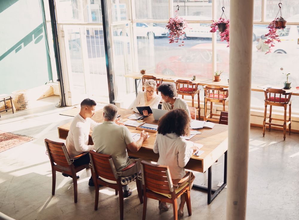 strategy-meeting-planning-and-team-communication-2025-04-06-08-20-03-utc